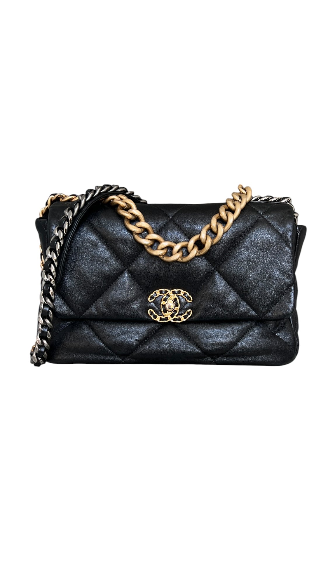 Chanel 19 in schwarzem Lammleder