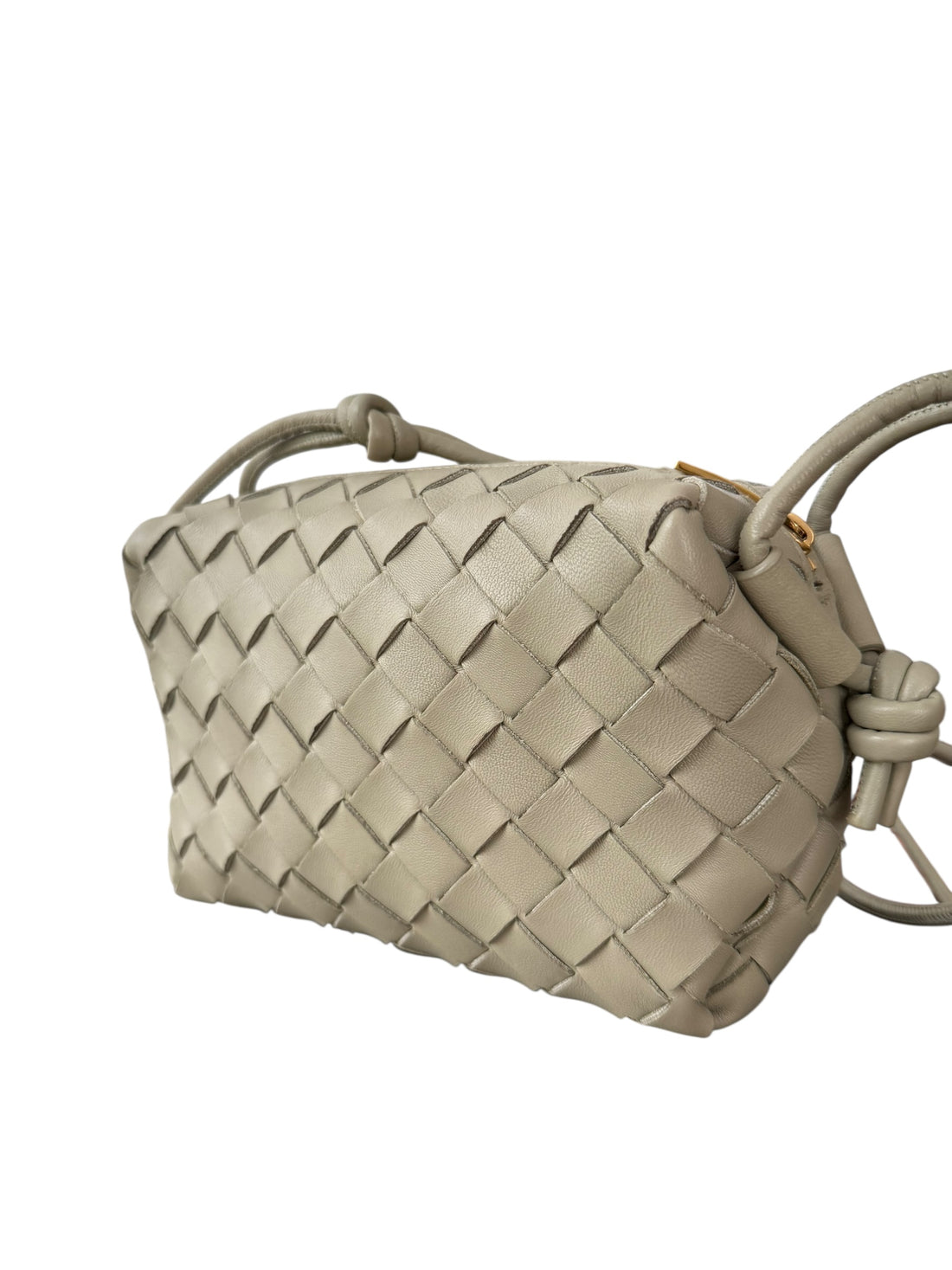 Bottega Veneta Mini Loop Camerabag aus Intrecciato Leder in der Farbe Travertine