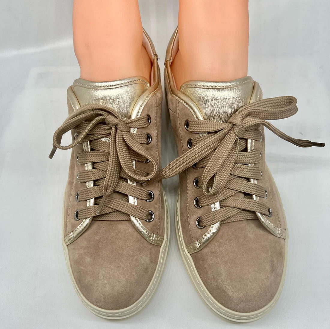 Tod‘s Sneaker beige / gold Größe 37