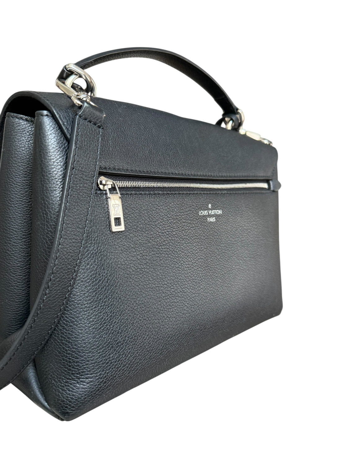 Louis Vuitton My LockMe aus genarbtem schwarzem Kalbsleder mit abnehm- und verstellbarem Schulterriemen