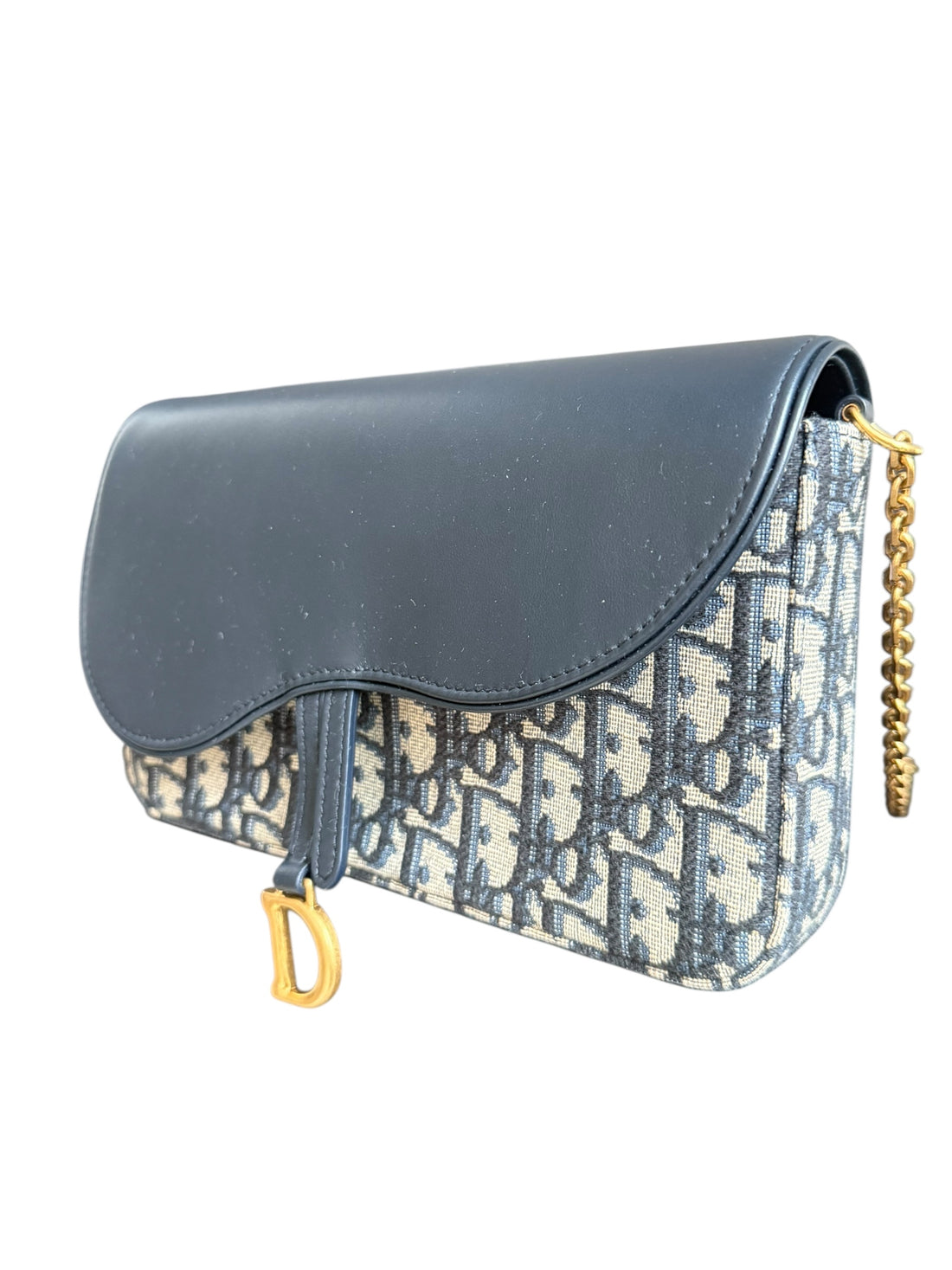 Dior Saddle Pouch mit Kette in Dior Oblique Jacquard und glattem Kalbsleder in Blau.