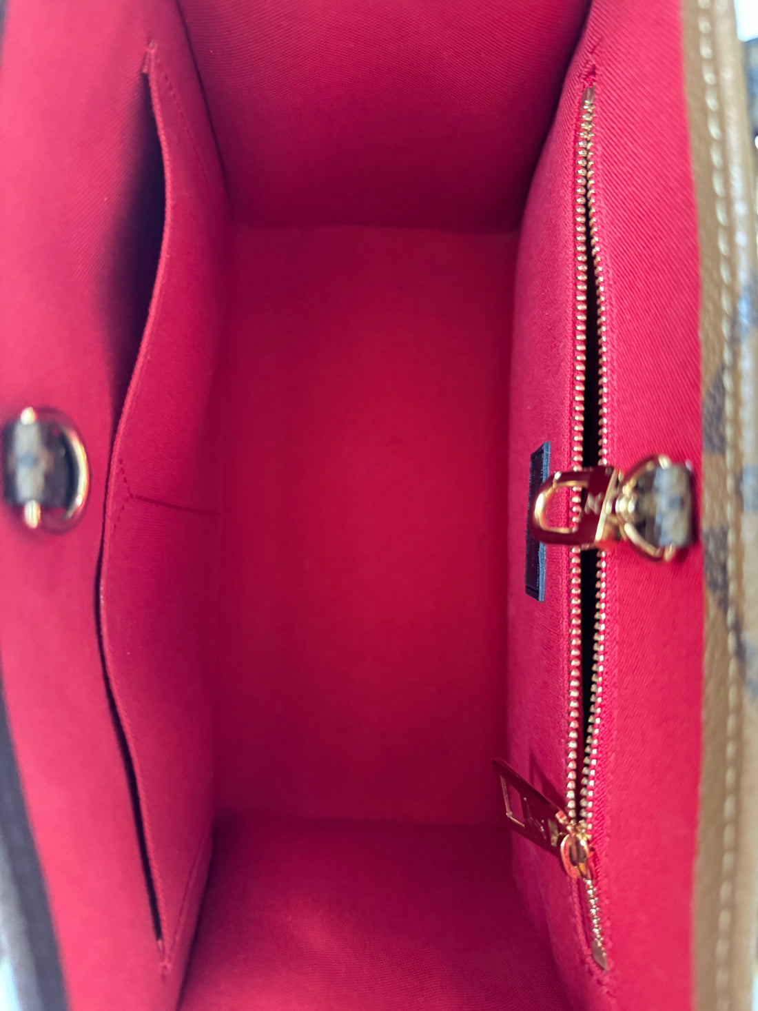 Louis Vuitton OnTheGo pm in Monogram Canvas