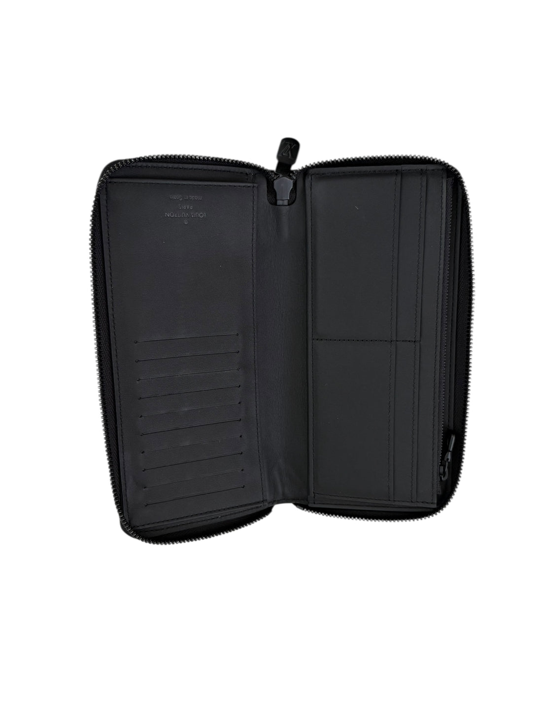 Louis Vuitton Zippy Geldbörse Horizontal aus schwarzem Shadow Monogram Leder.