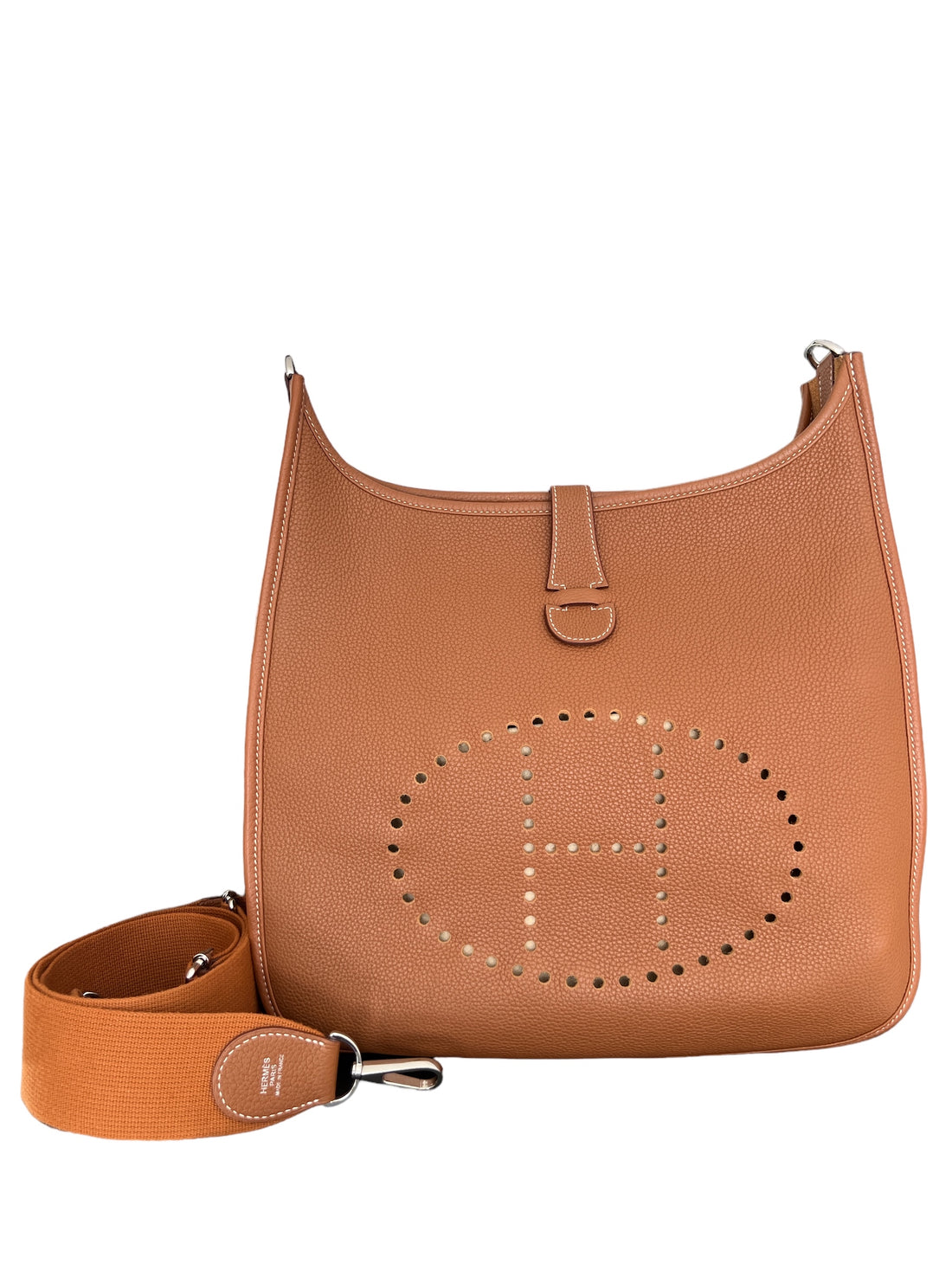 Hermès Tasche Évelyne III 33 in der Farbe Gold