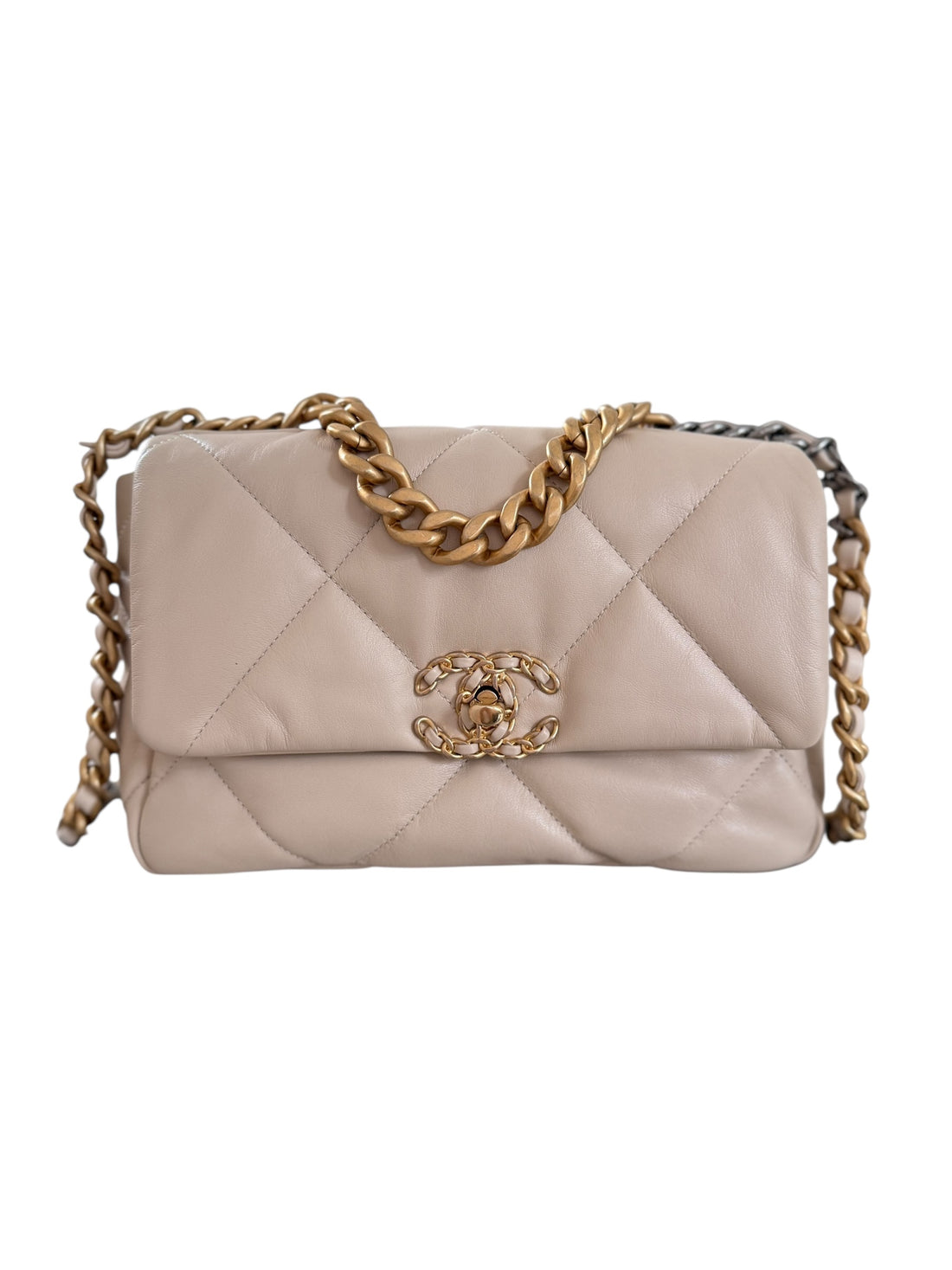 Chanel 19 small in lightbeige aus Lammleder