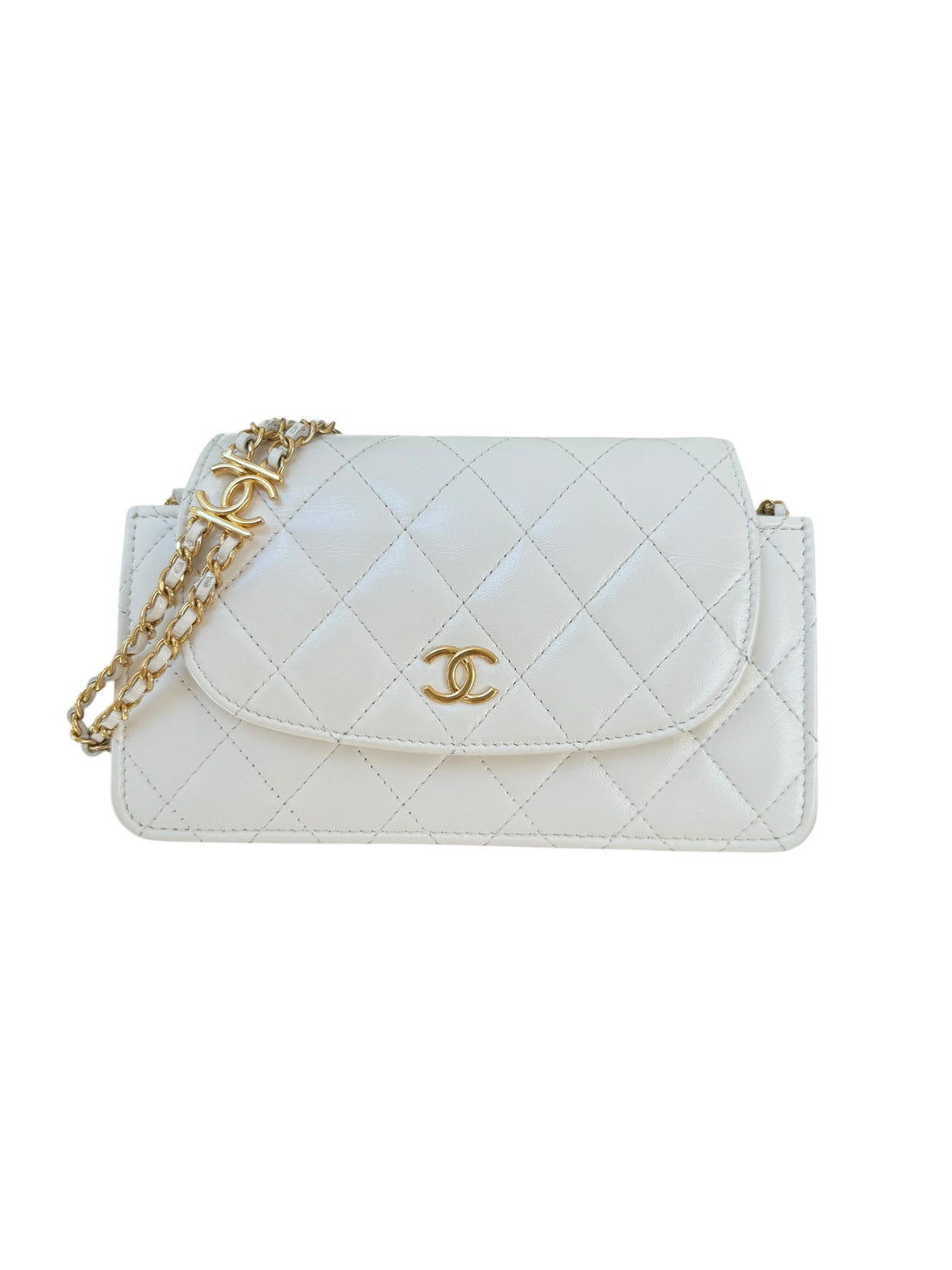 Chanel WOC Wallet on Chain in hellcreme / weiss