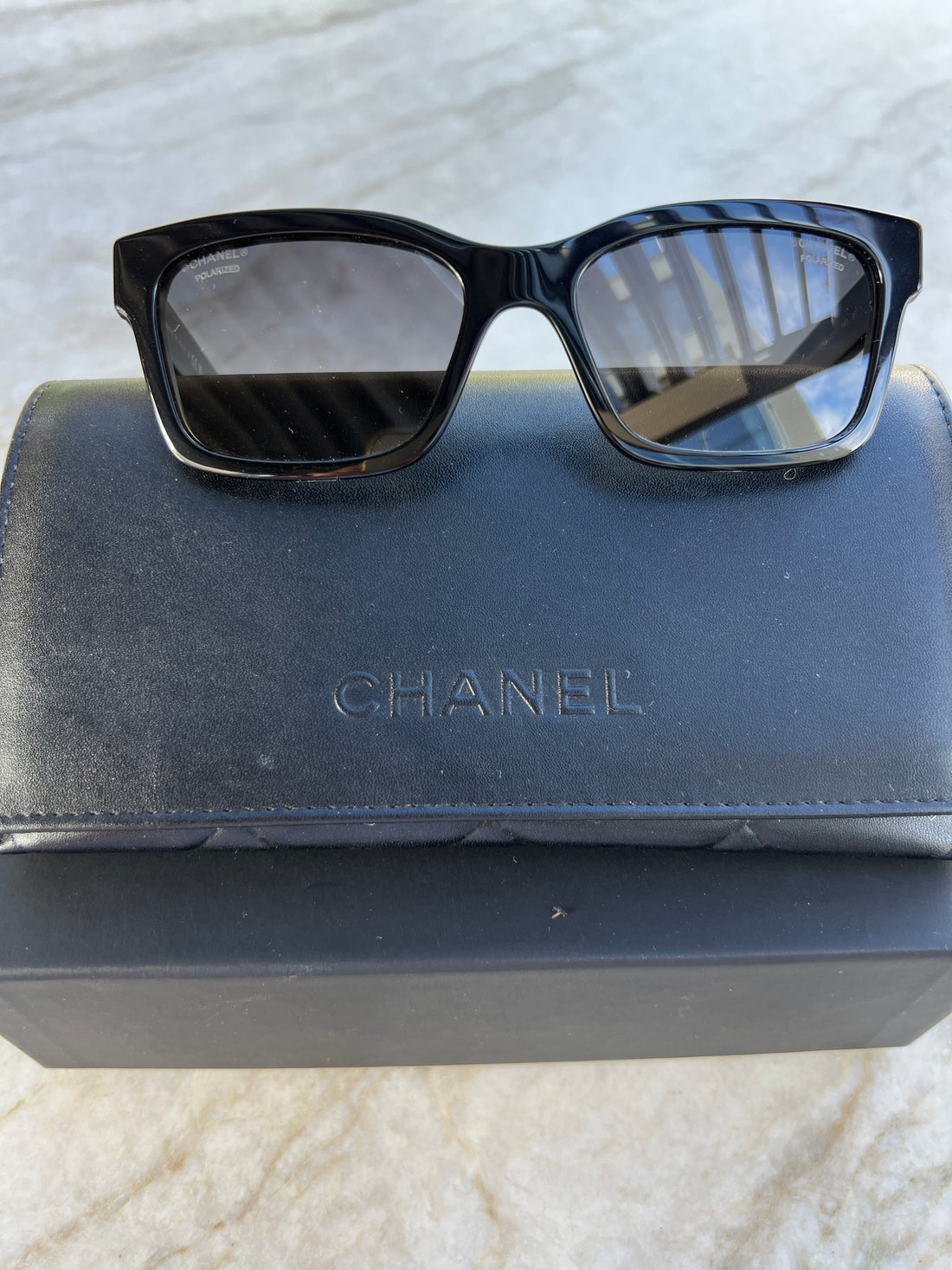 Chanel Sonnenbrille mit Chanel Schriftzug