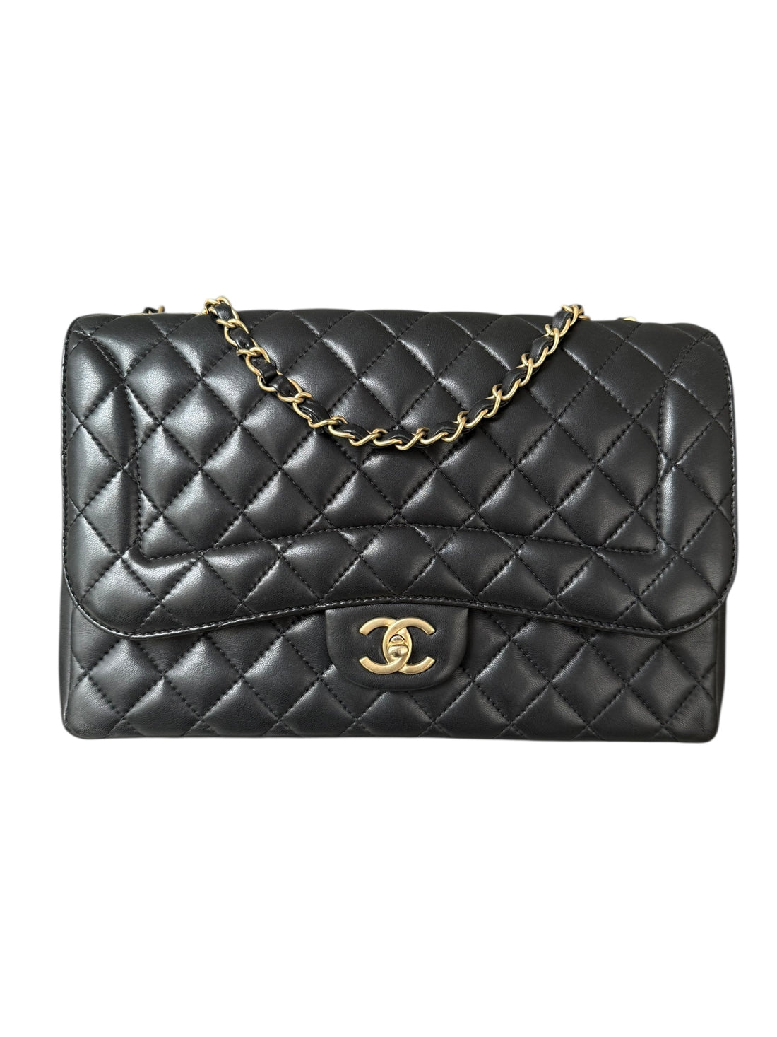 Chanel Classic Timeless Single Flap Bag aus schwarzem Lammleder und lightgoldfarbener Hardware