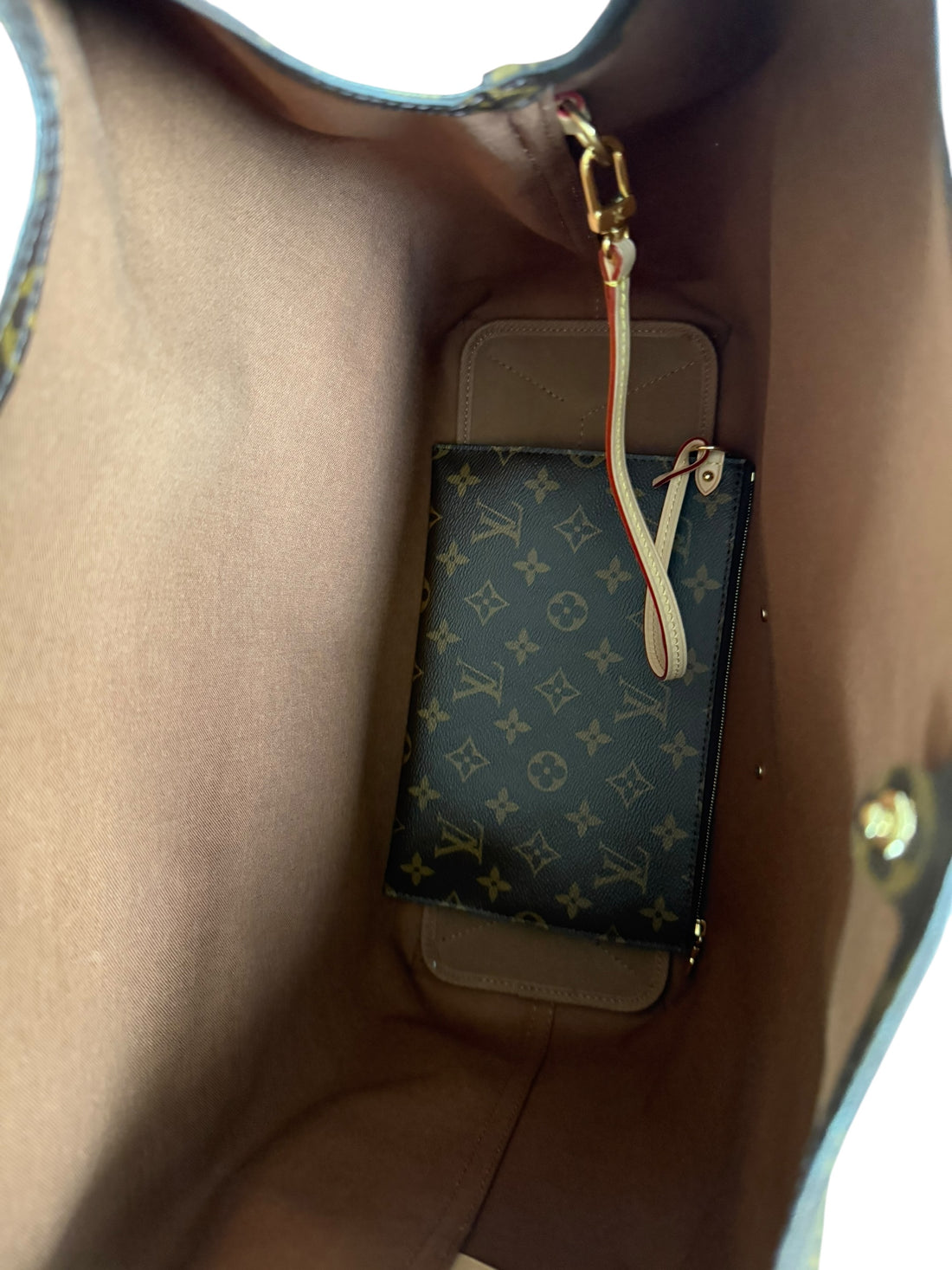Louis Vuitton Atlantis GM Monogram Canvas