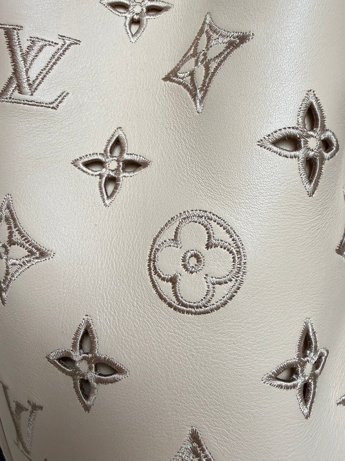 Louis Vuitton Petit Noe Broderie Anglaise in Beige