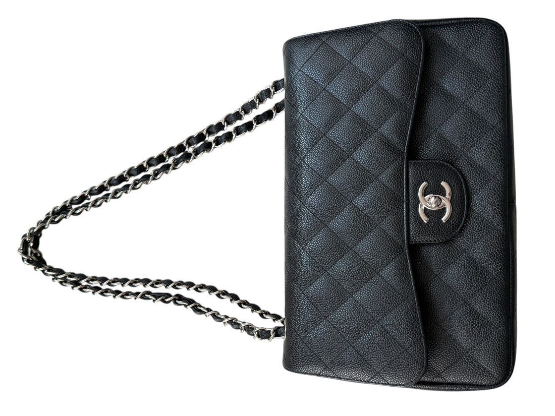 Chanel Classic Timeless Jumbo Double Flap Bag aus schwarzem Caviarleder