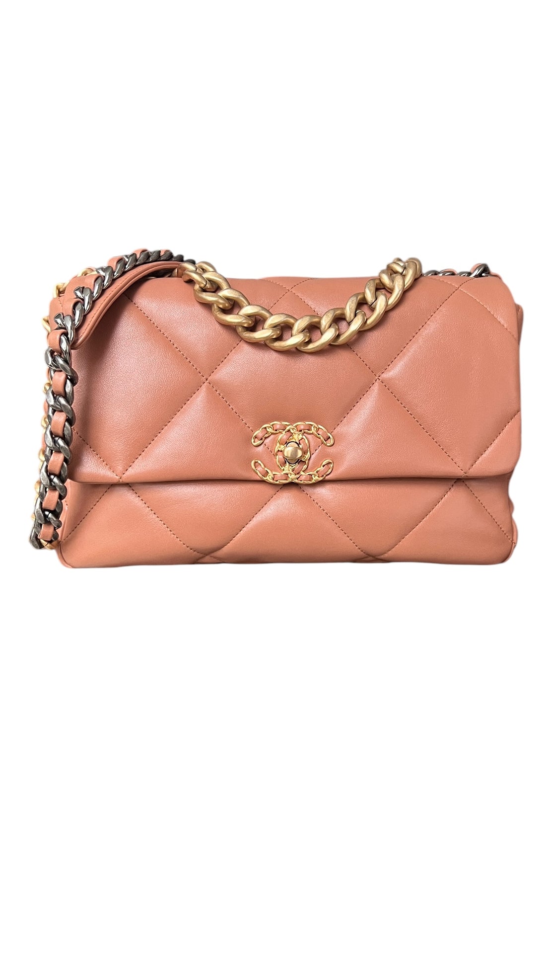 Chanel 19 aus feinstem Lammleder in der Farbe Caramel
