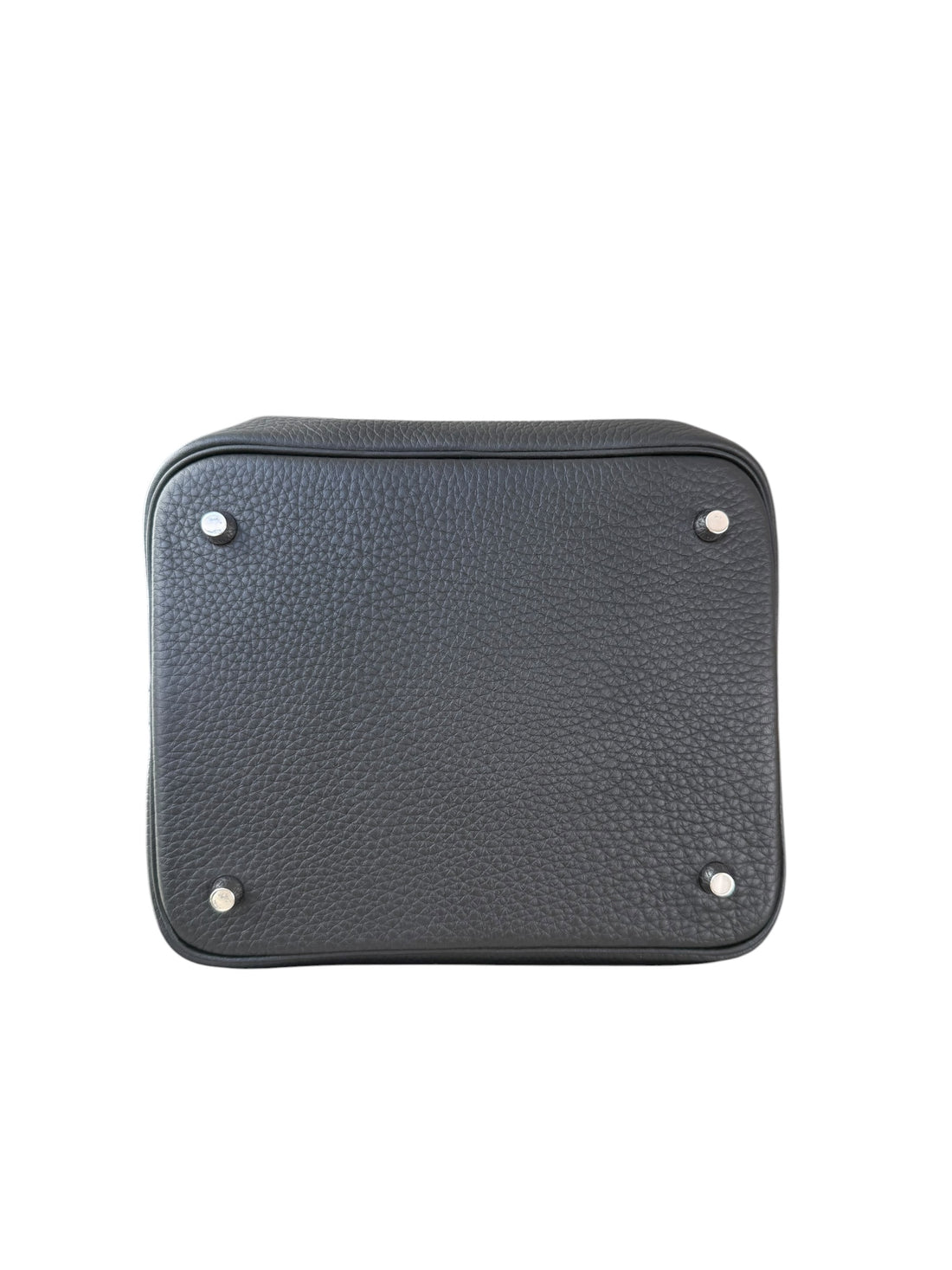 Hermès Picotin Lock 22 in Taurillon Clémence Leder schwarz und Hardware in Palladium.