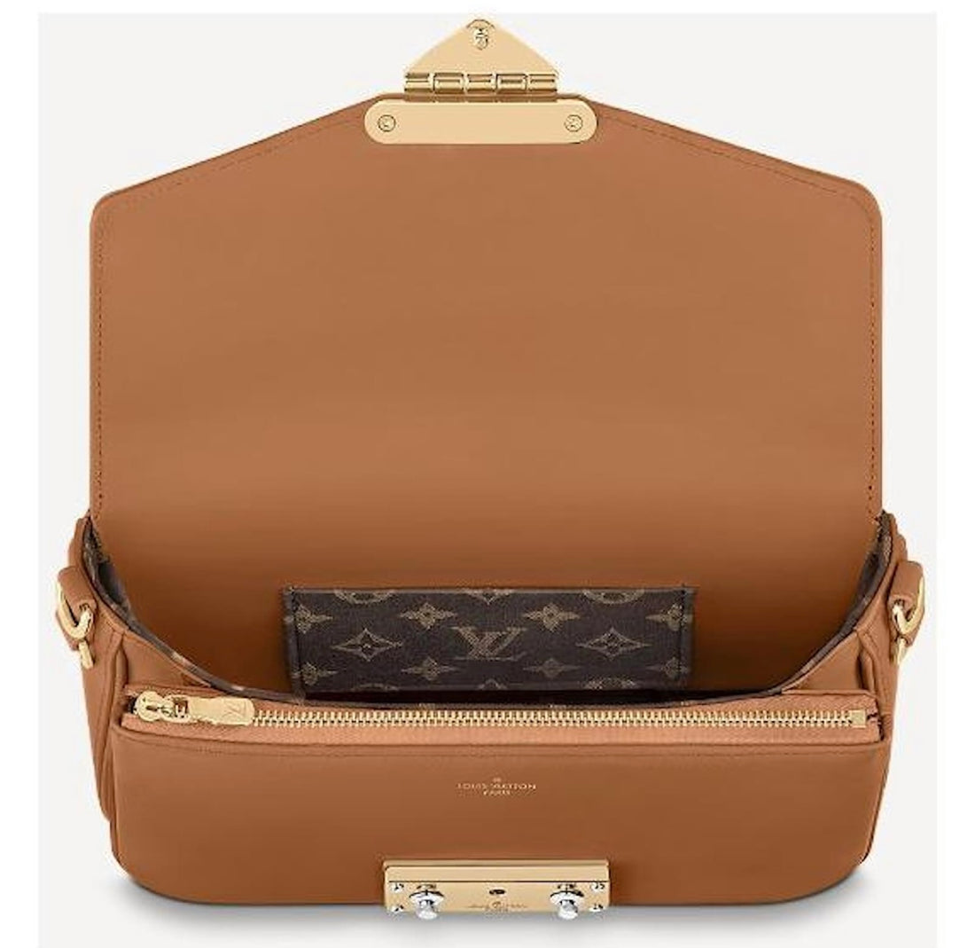 Louis Vuitton Swing